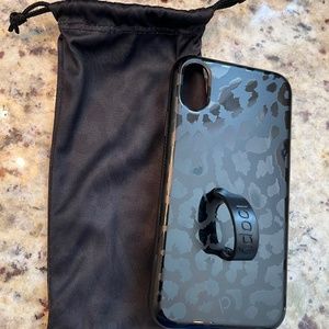 Black leopard loopy case